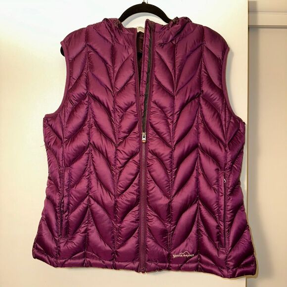 Eddie Bauer XL Magenta Down Filled Womens Hooded Zipper Quilted Vest Gently Worn - Picture 1 of 9